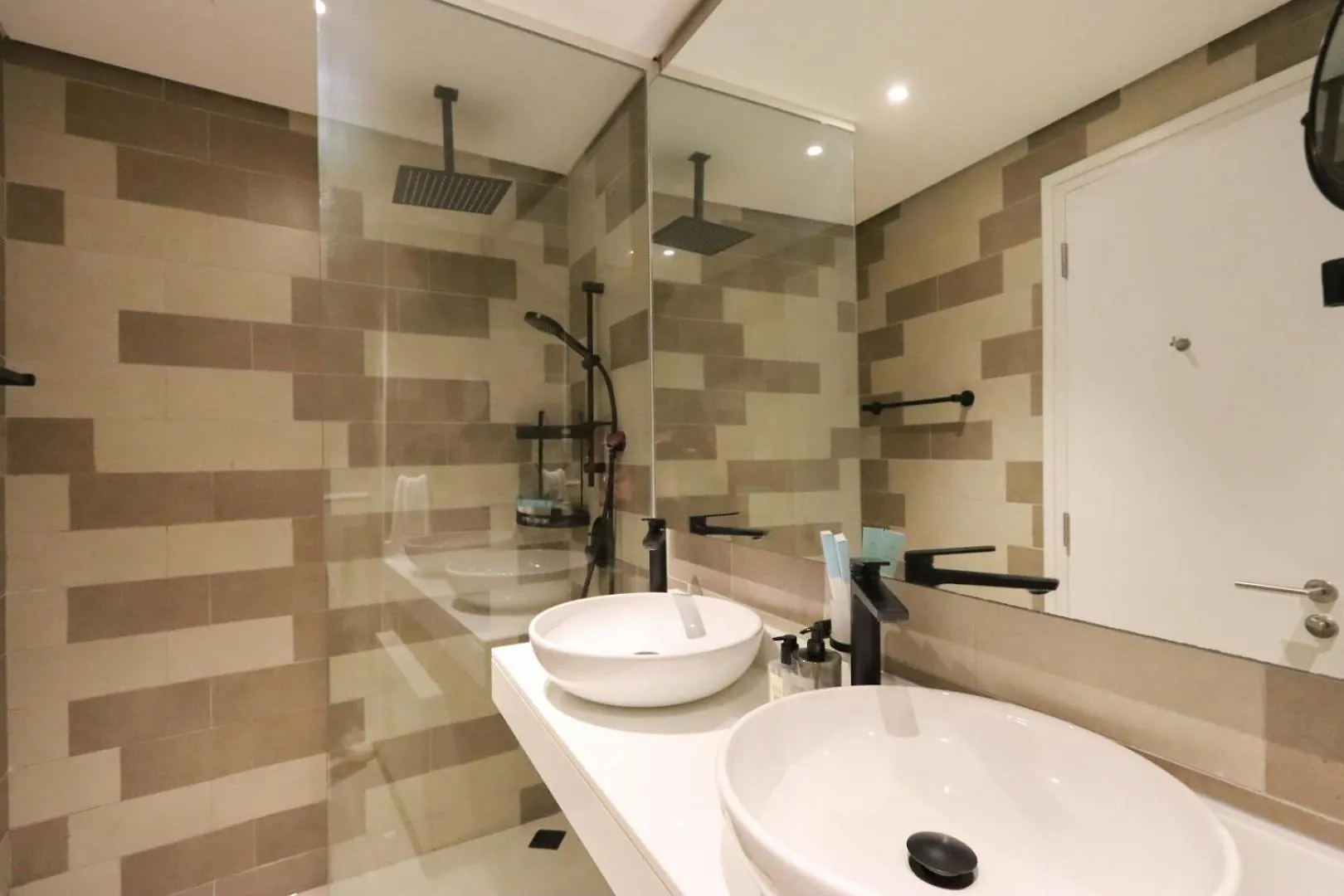 Livbnb-Upgraded 2Br With Iconic Dubai Marina Views