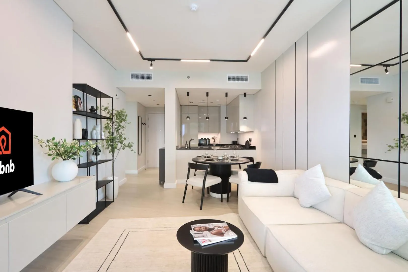 Livbnb-Upgraded 2Br With Iconic Dubai Marina Views 0*,  United Arab Emirates