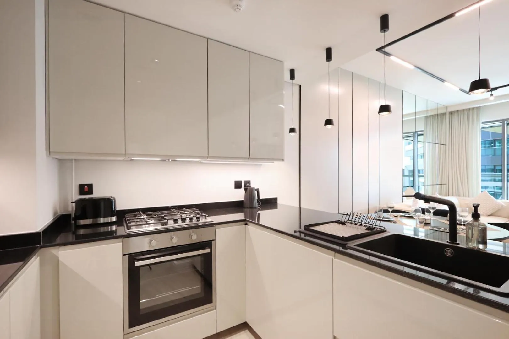 Apartment Livbnb-Upgraded 2Br With Iconic Dubai Marina Views United Arab Emirates